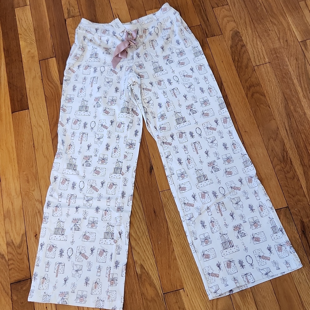 Soma Embraceable 2 Pc Pajama Set NWT  Cute Gift Pattern Size M & S - Picture 10 of 12